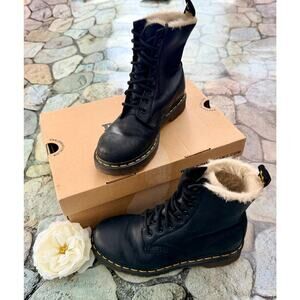 DR MARTENS FAUX FUR CLASSIC BOOTS